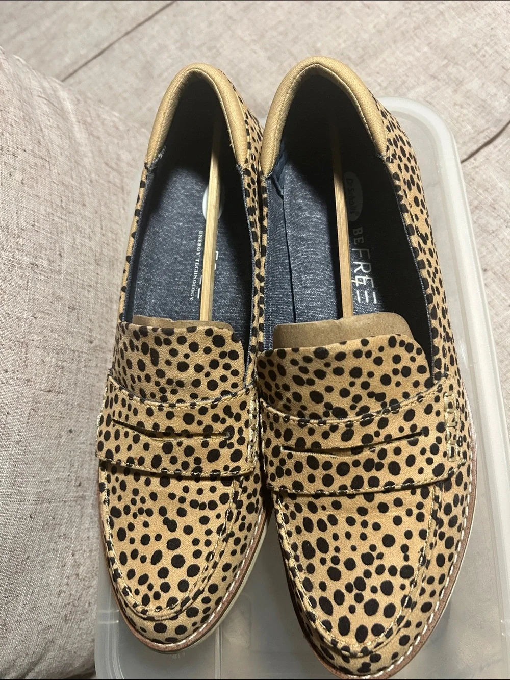 Dr. Scholl's Tan and Black Cheetah Print Loafers